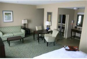 Hampton & Hotel Crawfordsville