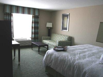 Hampton & Hotel Crawfordsville