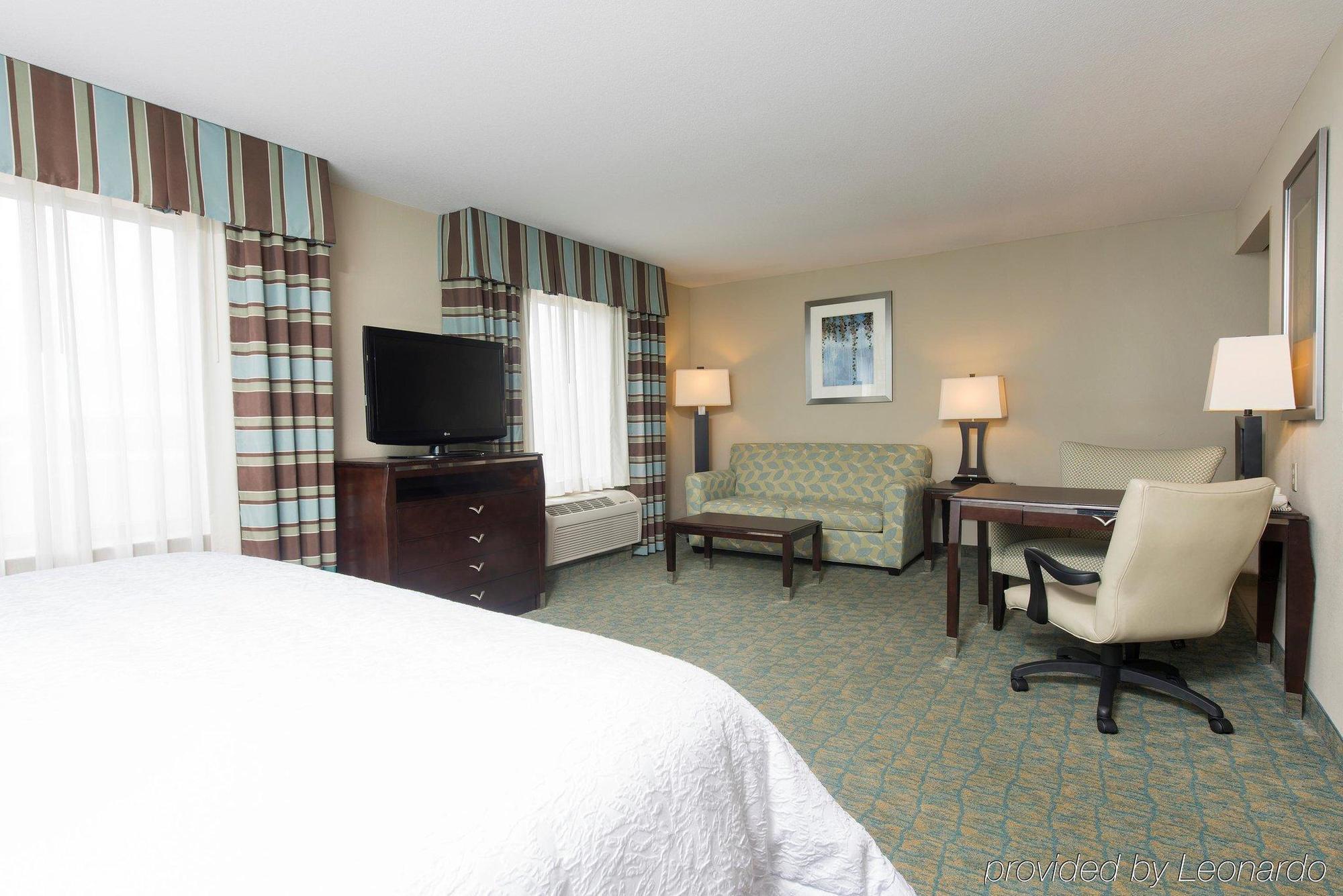 Hotel Hampton & 3*