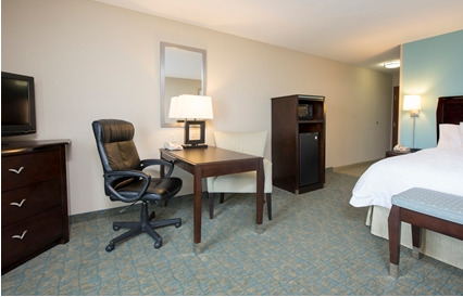 Hampton & Hotel 3*